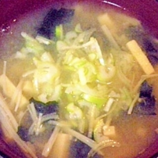 エノキと高野豆腐のお味噌汁